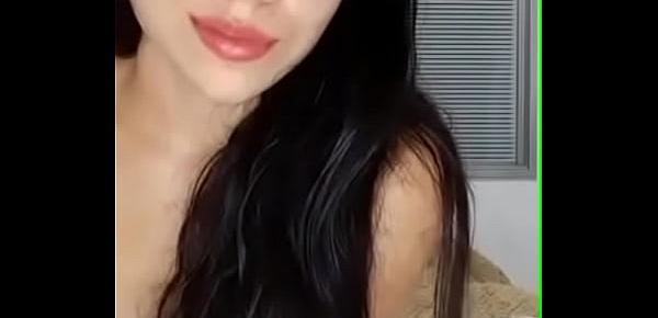  Sexy lady flirts with her followers on Onlyfans.